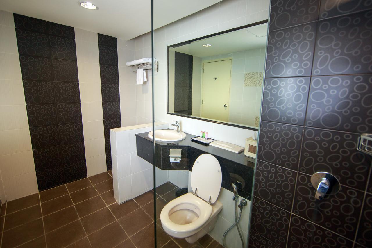 Beta Service Apartment Labuan Exteriör bild